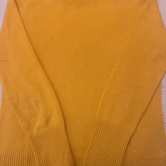 Sweater 100% cashmere. Good condition. Veryy nice and warming!!!! Mustard - Picture 13 of 13